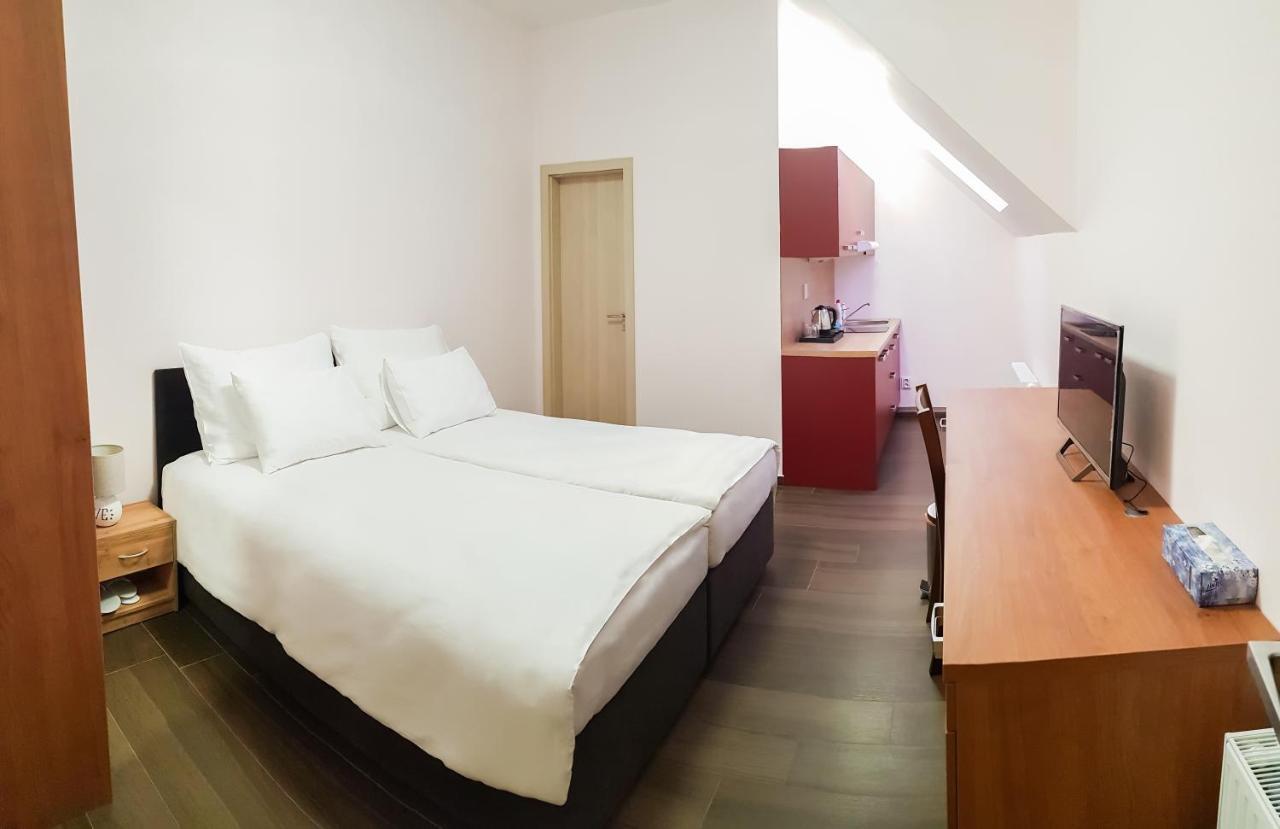 Apartment De Luna プラハ エクステリア 写真